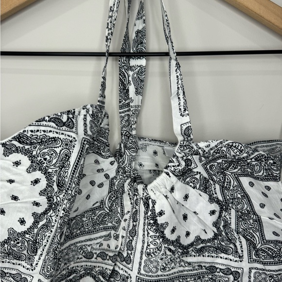 Soft Sport NWOT bandana print black white halter tie back crop top size 2X - Picture 3 of 10